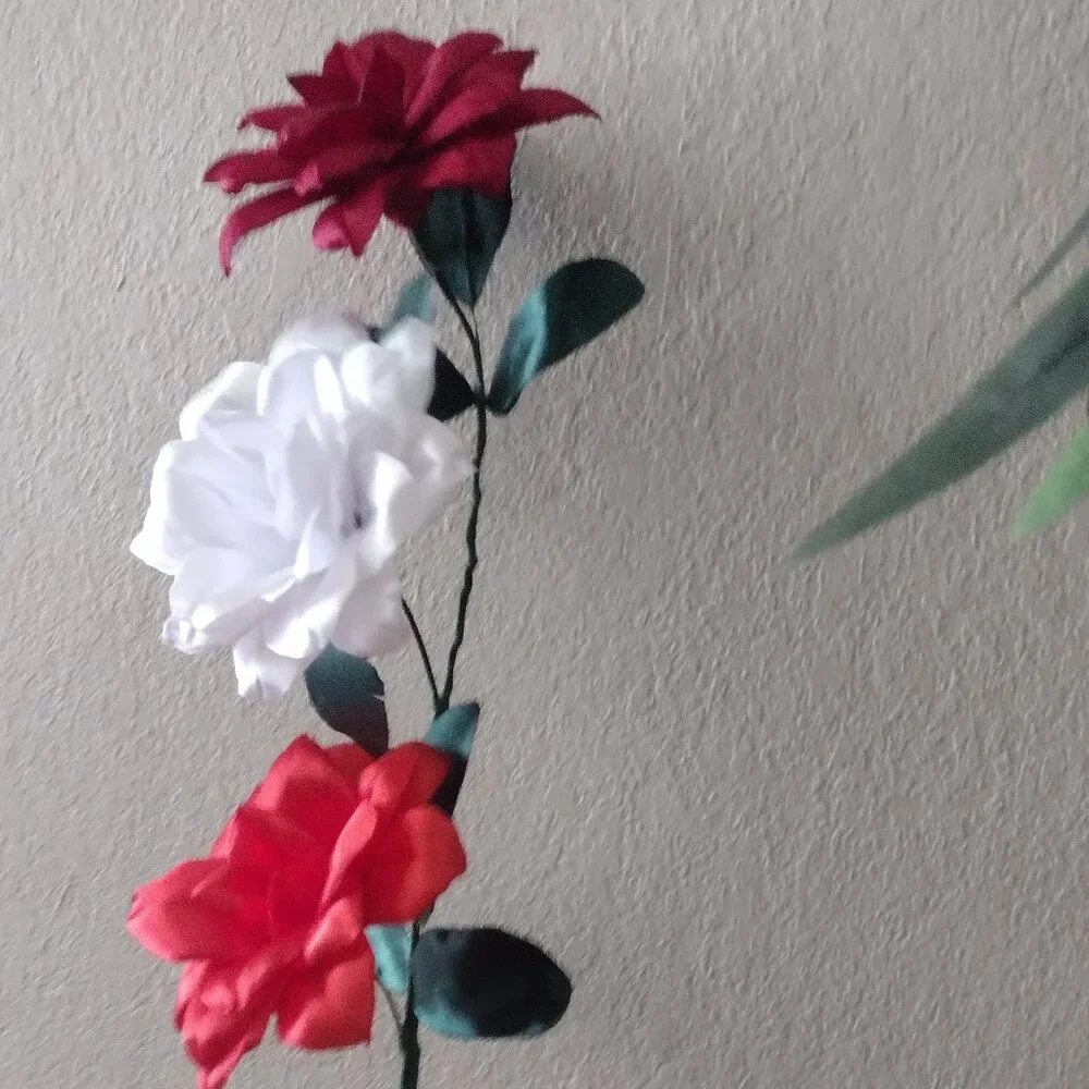 handmade ribbon flowers bouquet of 3 flowers
